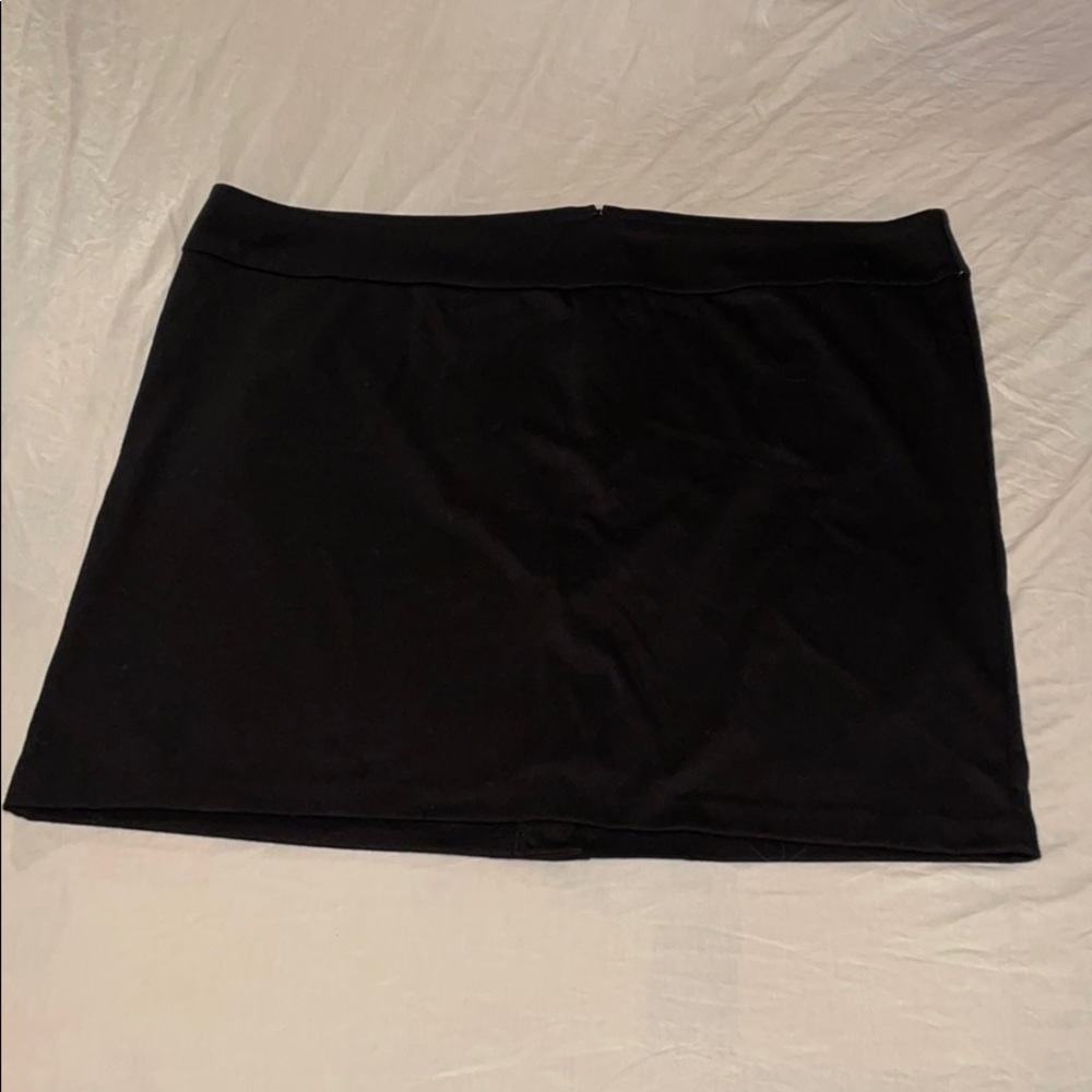 Merona Size 3 Black skirt